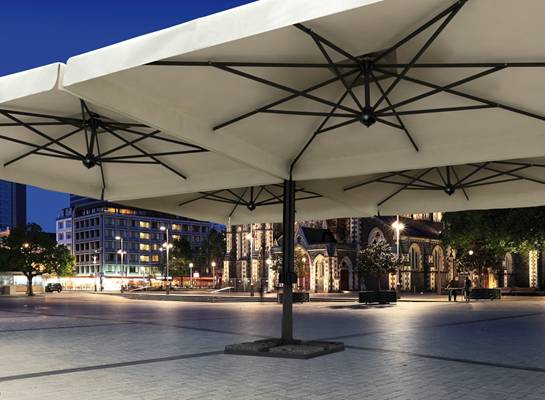 Grote terras parasol horeca